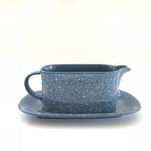 Mikasa Country Blue Gravy Boat & Under Plate CU501